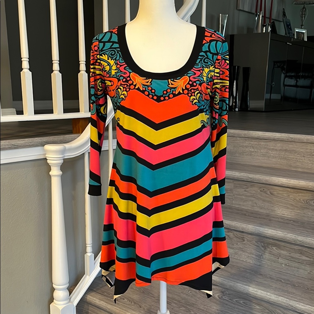 Vibrant Asymmetrical Tunic with 3/4 Sleeves